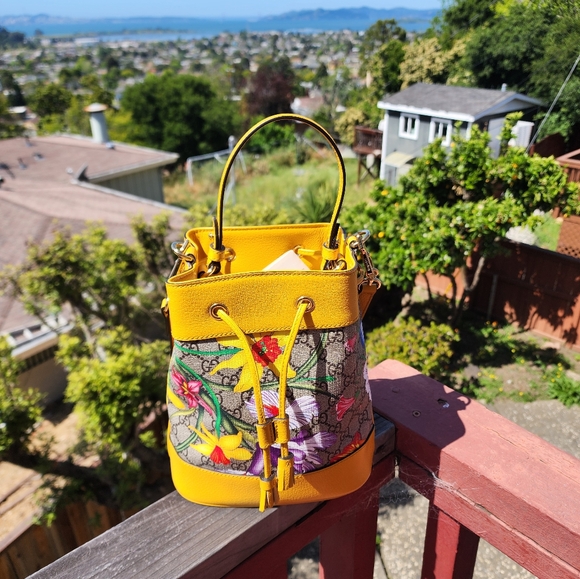 🌼 GUCCI 🌼Ophidia Flora Small GG Canvas Bucket Bag Yellow - Picture 1 of 13